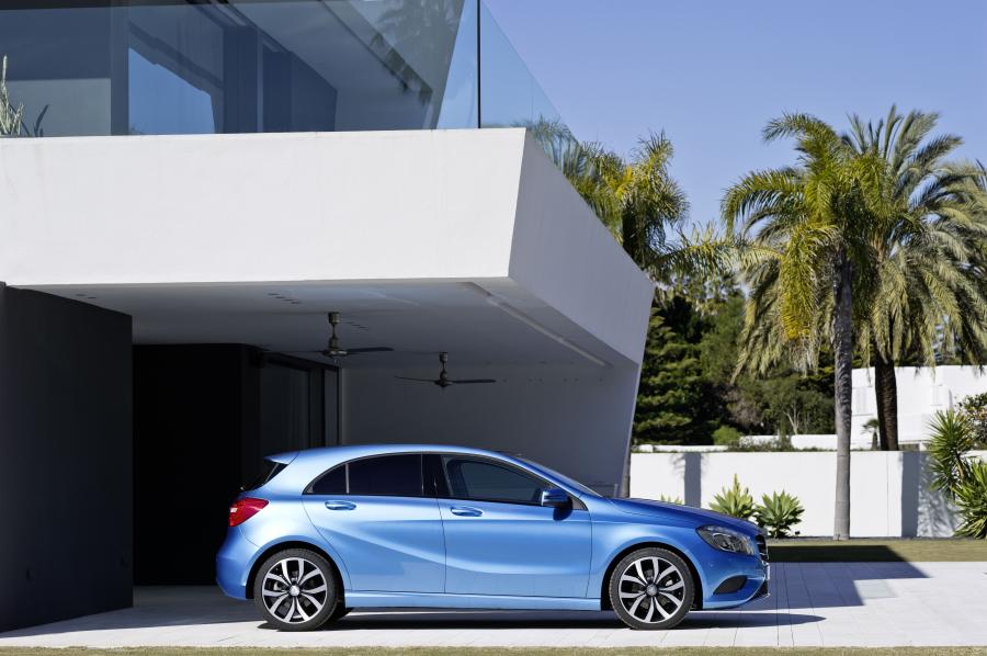  Mercedes-Benz A180 CDI 2012 года  (фото 19 из 24)
